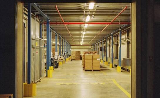 Wynajem magazynów a zrównoważony rozwój w logistyce