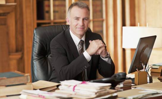 Efektywność reprezentacji w gospodarczym prawie karnym: kluczowe strategie obrony