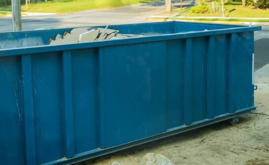 Kontenerowy wywóz gruzu a optymalizacja kosztów utylizacji