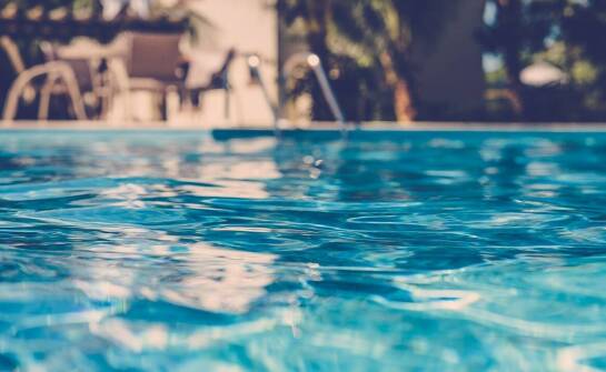 Jakie techniczne aspekty są istotne przy wyborze basenów polipropylenowych?