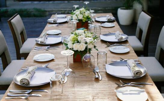 Jakie wyjątkowe kulinarne doświadczenia oferujemy w naszej restauracji leśnej?