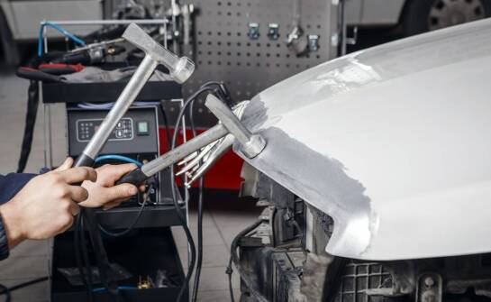 Znaczenie nowoczesnych zgrzewarek w procesie naprawy blacharskich