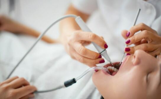 Rola endodoncji w zachowaniu zdrowia zębów: kluczowe informacje dla pacjentów