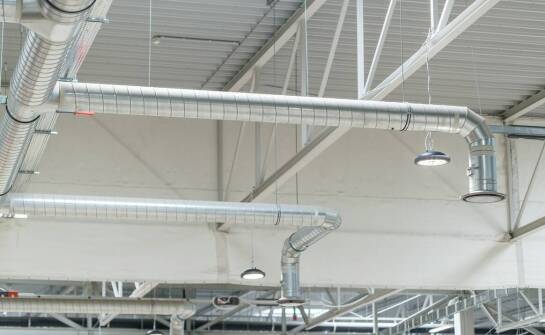 Nowoczesne systemy wentylacyjne w przemysłowych halach