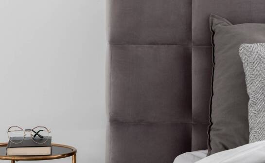 Regulowane łóżka z zagłówkiem: komfort i funkcjonalność w sypialni