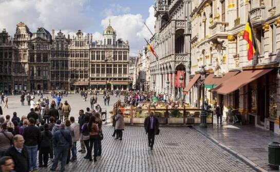 Interaktywne zwiedzanie z przewodnikiem w historycznym kostiumie - unikalne doświadczenie