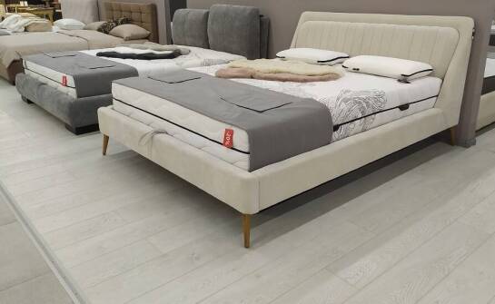 Jak wybrać idealne łóżko 180x200 do sypialni, które wpasuje się w nowoczesny wystrój?