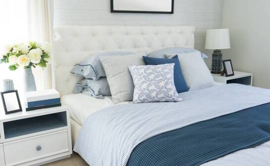 Funkcjonalność tapicerowanych łóżek do sypialni 140x200