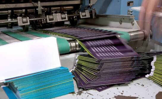 Jak wybrać odpowiednią technologię druku do kalendarzy reklamowych?