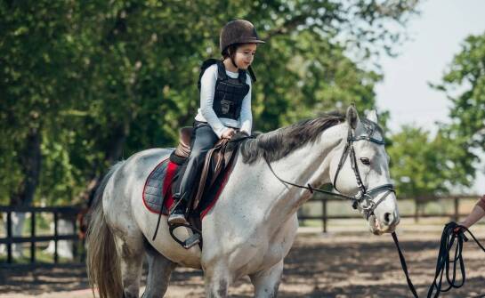 Jakie atrakcje może zaproponować jeździecki klub na okolicznościowych imprezach?