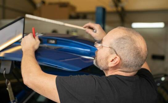 Jakie techniki oklejania łodzi są najefektywniejsze?