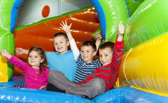 Organizacja tematycznych urodzin dla dzieci na torze kartingowym