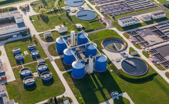 Jak dobrać odpowiednią biologiczną oczyszczalnię do wielkości działki?