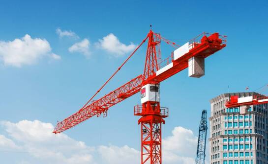 Innowacyjne technologie w wynajmie żurawi: co oferują nowoczesne rozwiązania?