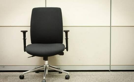 Jakie regulacyjne mechanizmy oferują nowoczesne warsztatowe krzesła?