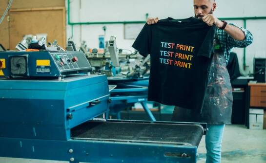 Jakie innowacje czekają na branżę sitodruku w najbliższej przyszłości?