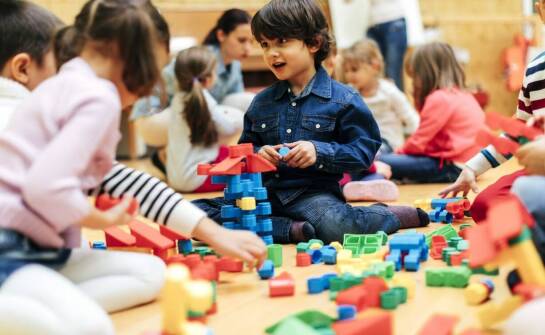 Rozwój społeczny dzieci w przedszkolu w Woli Zachariaszowskiej: Kluczowe metody i podejścia