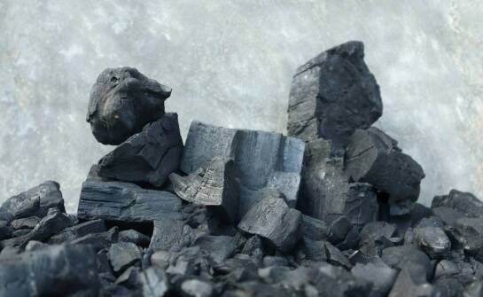 Różnorodność opału dostępna w składzie opału – co oferuje w Przemęcie?