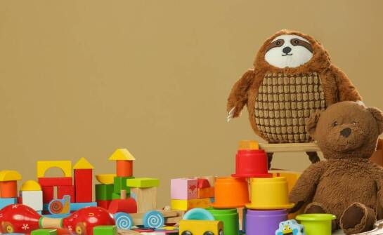 Dźwiękowe zabawki a bezpieczeństwo: jakie normy powinny spełniać