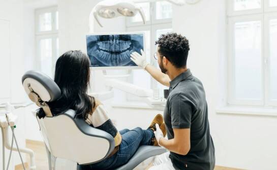 Czy wyrwanie ósemki jest zawsze konieczne? Analiza przypadków