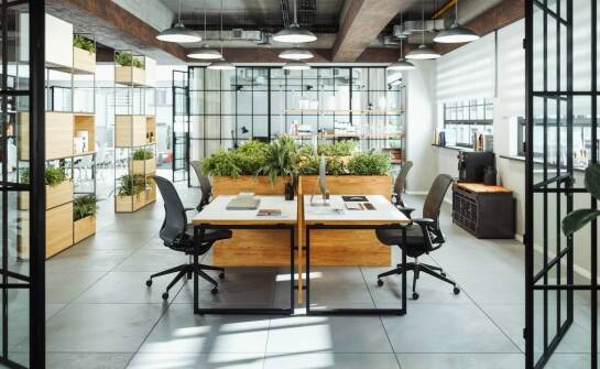 Zastosowanie ekologicznych materiałów w produkcji laboratoryjnych mebli