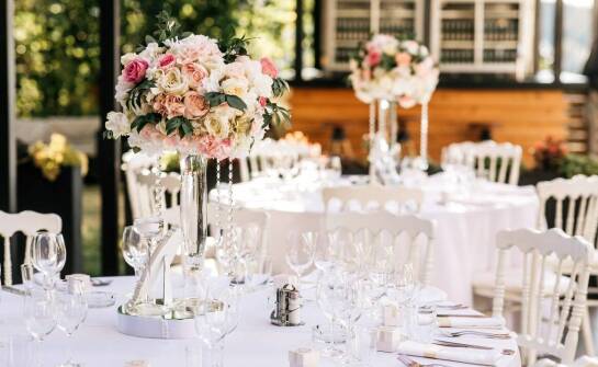 Kompleksowa obsługa cateringowa na komunie we Wrocławiu