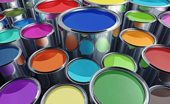 Rozpuszczalnikowe farby do sitodruku w branży AGD: estetyka i odporność na ścieranie