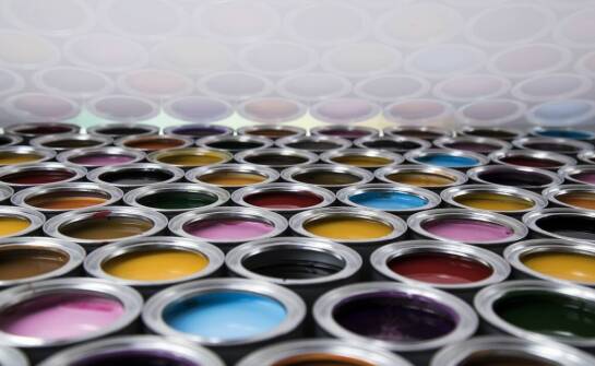 Farby do sitodruku na metalu: efektywność i estetyka w produkcji elektroniki użytkowej