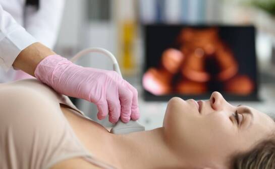 Jakie są korzyści z wykonania dopplerowskiego USG naczyń szyjnych?