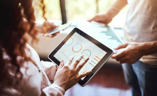 Jak spersonalizowane narzędzia IT wpływają na efektywność procesów biznesowych?