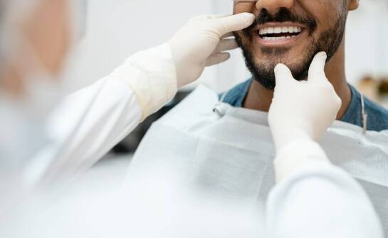 Jak dentysta może pomóc w walce z bruksizmem?