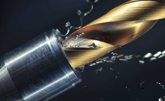 Wpływ obróbki cieplnej na właściwości narzędziowej stali