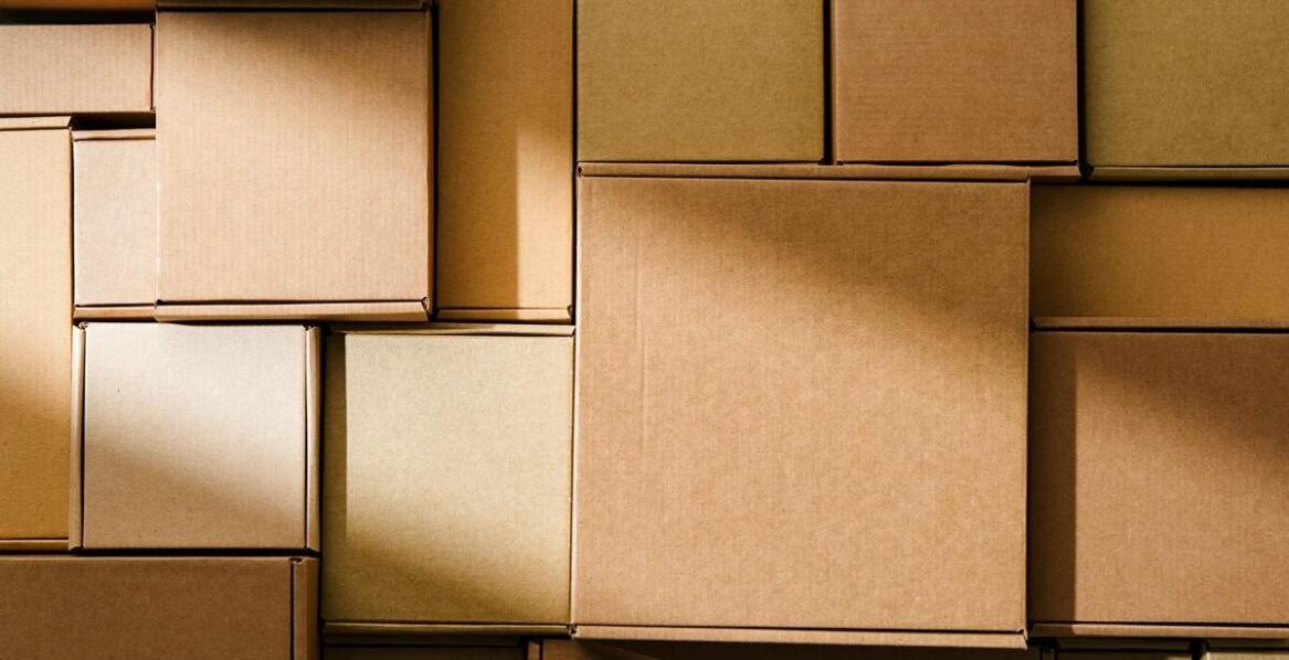 Jakie są korzyści z używania ekologicznych pudełek z materiałów?