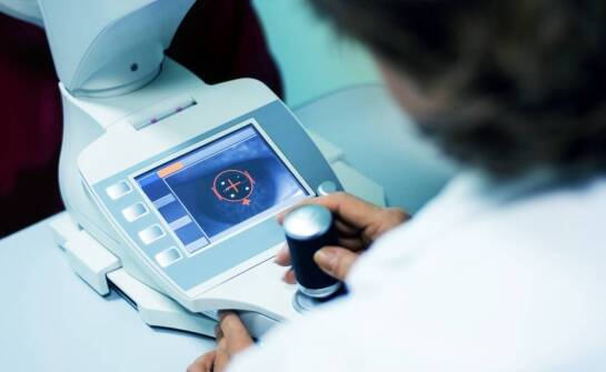 Wpływ laserowej korekcji na jakość widzenia u pacjentów z nadwzrocznością