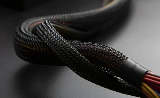 Jakie nowe technologie są stosowane w produkcji oplotów do przewodów?