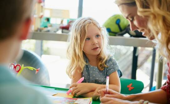 Wpływ indywidualnego podejścia na emocjonalny rozwój dzieci