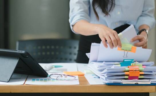 Jakie są korzyści z elastycznego podejścia do pisania socjologicznych prac?