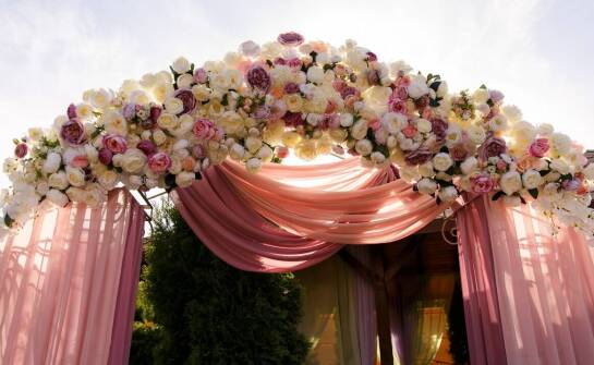 Organizacja wesela nad morzem: jak zaplanować idealny dzień krok po kroku