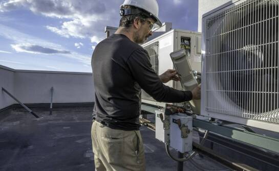 Jak dbać o serwis oraz konserwację pomp ciepła, aby zapewnić ich trwałość?