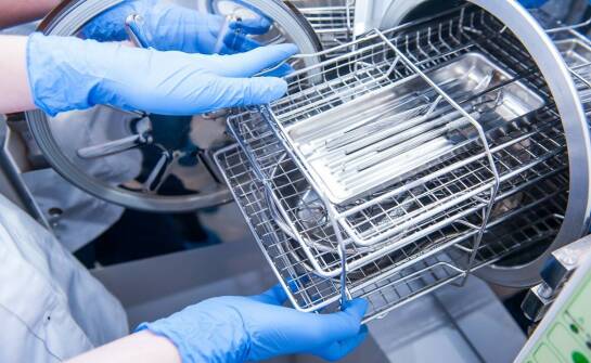 Zalety stosowania wodnych łaźni w laboratoriach badawczych