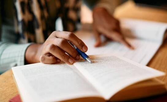 Jak kurs języka japońskiego może pomóc w zrozumieniu japońskiej etykiety?