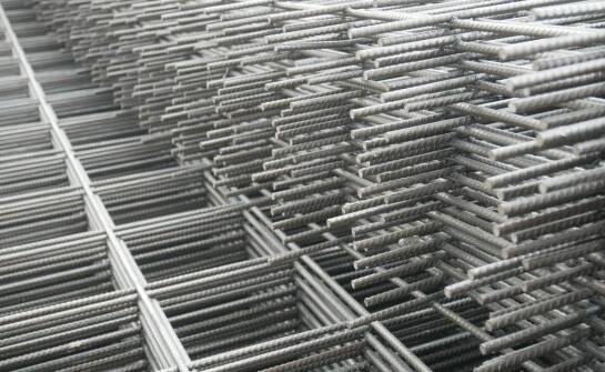 Zbrojenie żelbetowych ścian w kontekście projektowania konstrukcji