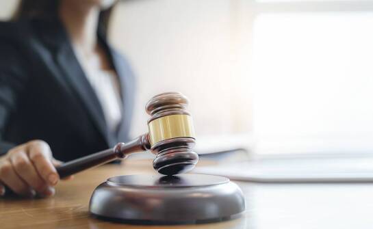 Jak psychologiczne opinie wpływają na postępowania dotyczące przemocy domowej?