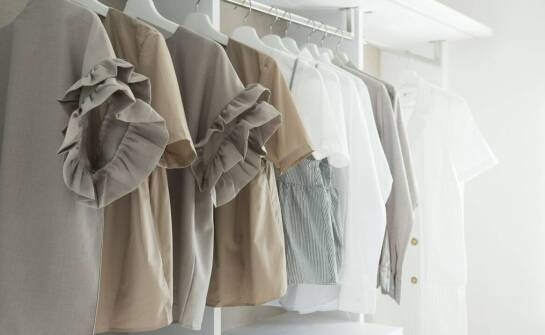 Praktyczny poradnik: jak wybrać idealną bluzkę do pracy?