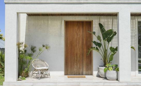 Energooszczędność zewnętrznych drzwi - kluczowe aspekty do rozważenia