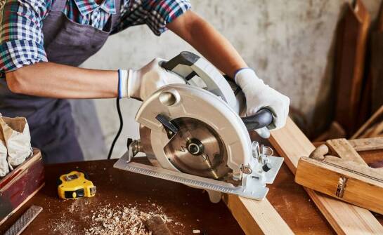 Jakie techniczne parametry są najważniejsze przy wyborze pilany?