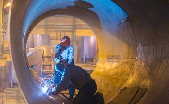 Proces produkcji stalowych kolan – kluczowe etapy i technologie