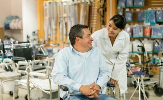 Jak medyczny sklep dostosowuje ofertę do potrzeb pacjentów?