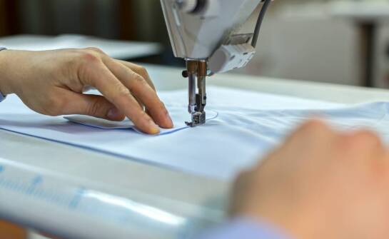 Korzystanie z wzmocnionej taśmy dwustronnej w przemyśle tekstylnym - kluczowe zalety