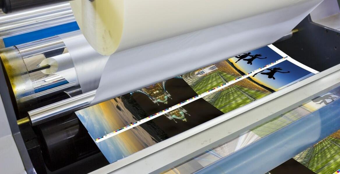 Nowoczesne maszyny do foliowania – co oferują technologie najnowsze?